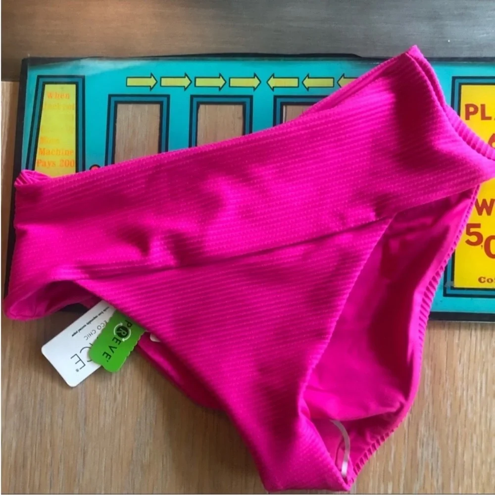 L*SPACE Desi Ribbed Bikini bottoms | bougainvillea pink | revolve bikini